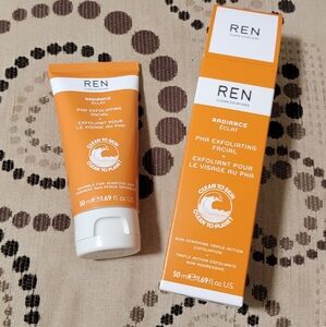 Ren Clean Skincare Radiance PHA Exfoliating Facial 50ml